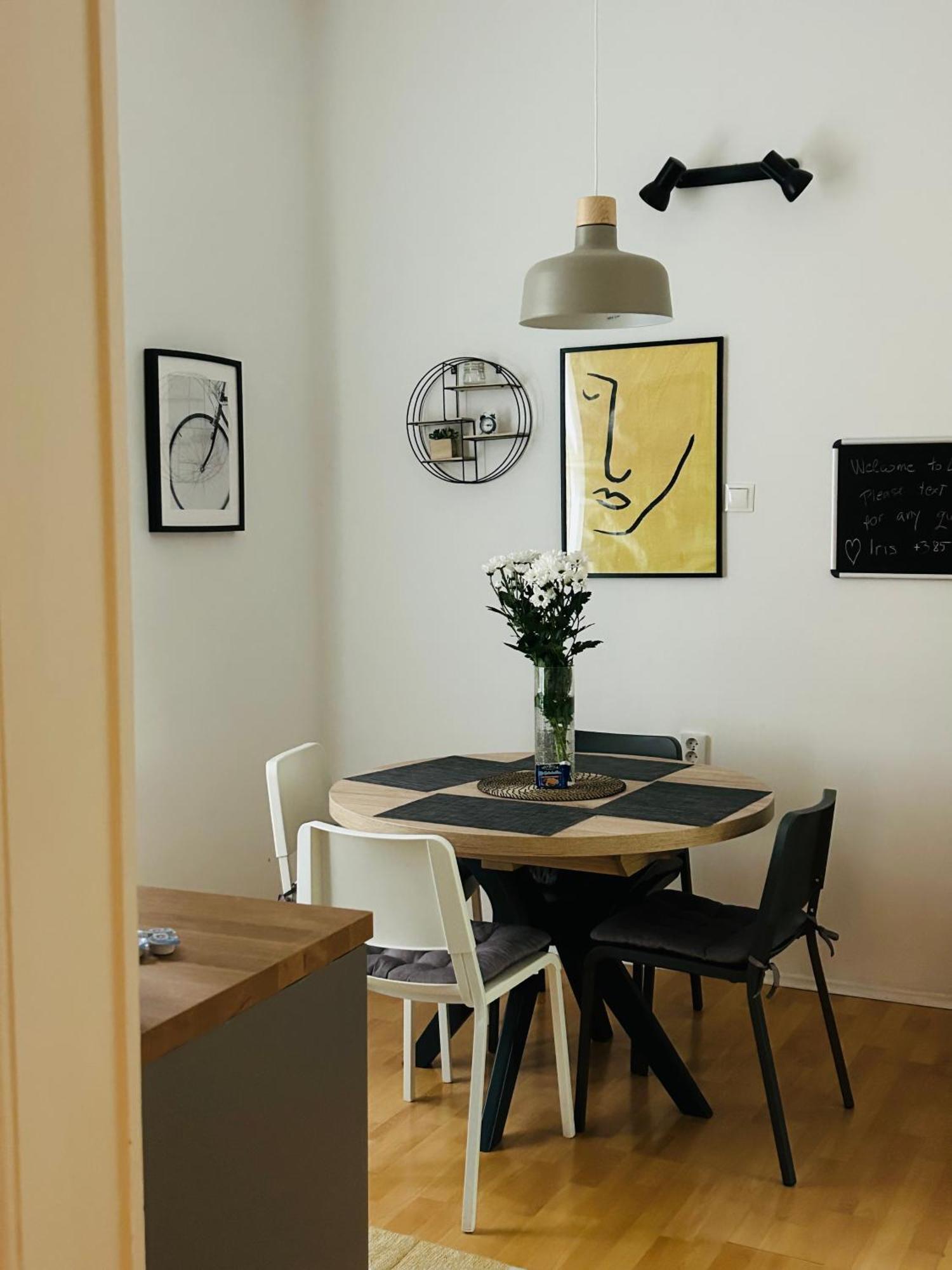 Apartamento Local Heart At Main Square And Zrinjevac Park! Zagreb Exterior foto