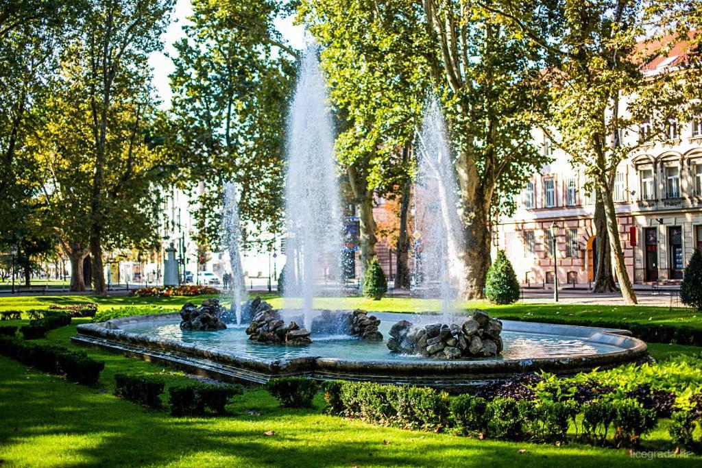 Apartamento Local Heart At Main Square And Zrinjevac Park! Zagreb Exterior foto